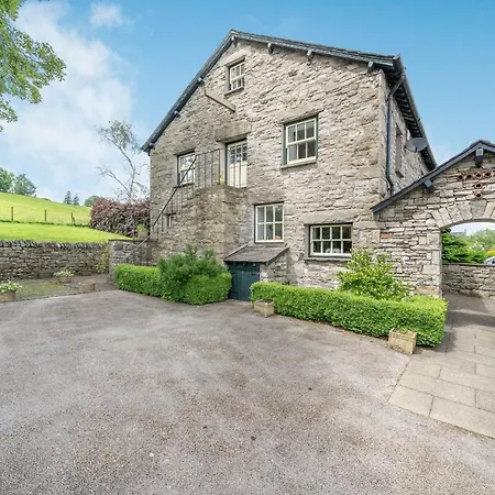 Holiday home 5 The Granary Burneside